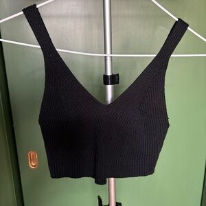 SHEIN Black Ribbed Crop Top